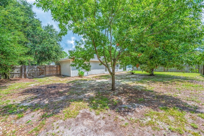 Building Photo - 6507 Flagler Dr