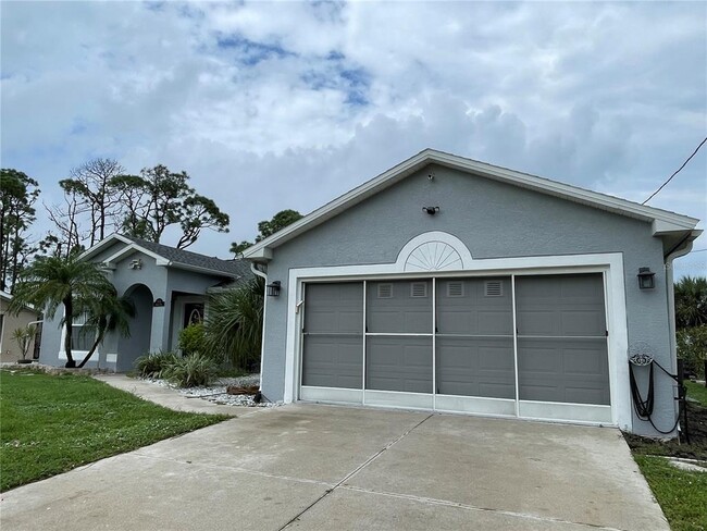 Primary Photo - 2674 Auburn Blvd
