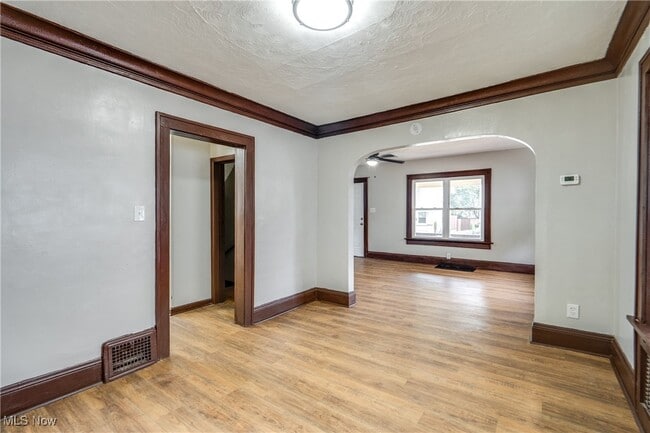 Building Photo - 2338 16th St SW