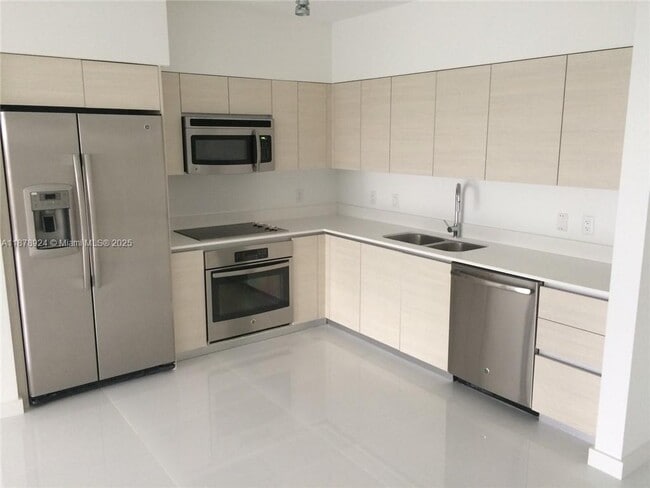 Building Photo - 4250 Biscayne Blvd