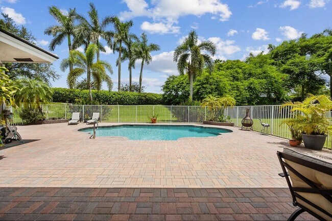 Building Photo - 4062 Bahia Isle Cir