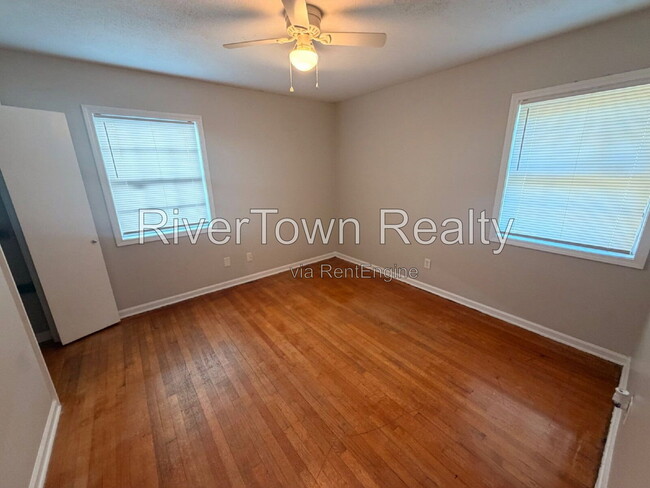 Building Photo - 4106 Navaho Ave