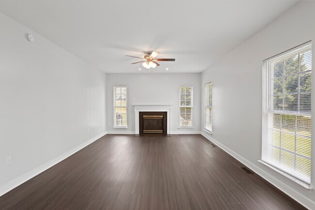 Building Photo - 4001 Mossy Bank Ln