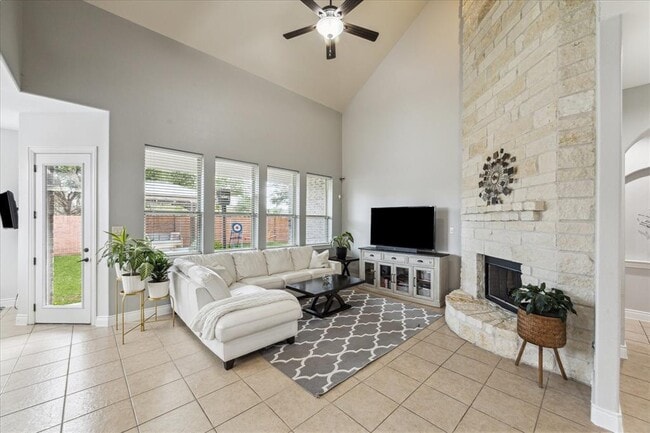 Building Photo - 2960 Gibbons Hill Ln