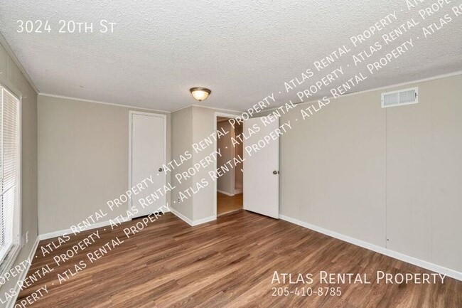 Building Photo - 3024 20th St