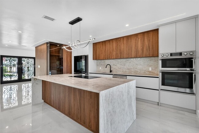 Building Photo - 607 Layne Blvd