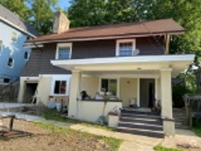 Building Photo - 5 Bedroom House Located In Clifton Near UC...