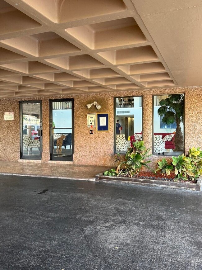 Building Photo - 9370 SW 8th St