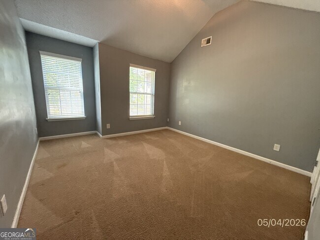 Building Photo - 1002 Odelle Cir