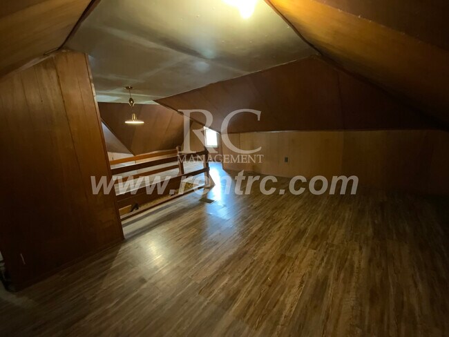 Building Photo - 411 Anderson-