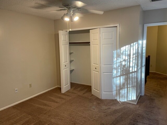 Building Photo - 4600 Lighthouse Cir