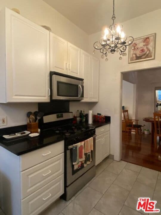 Building Photo - 1612 11th Pl