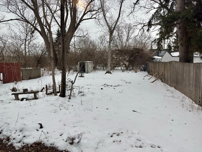 Building Photo - 44 Warrington Ave