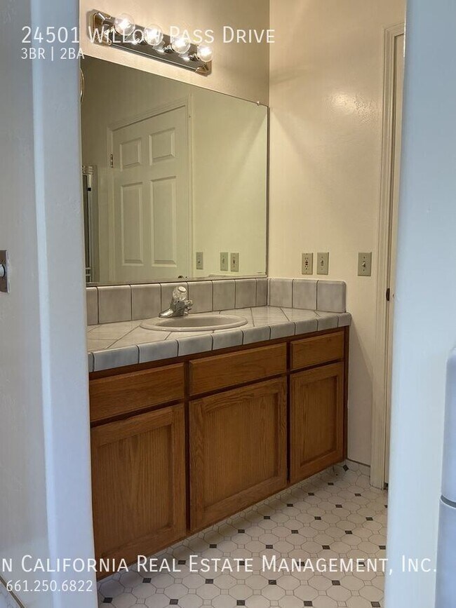 Building Photo - 24501 Willow Pass Dr