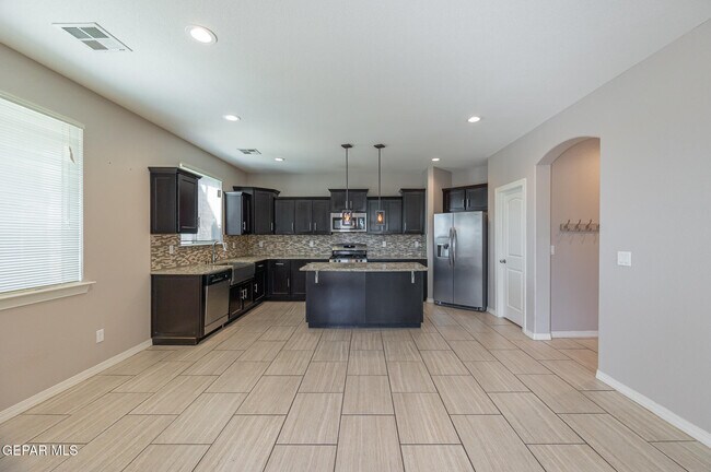 Building Photo - 14447 Onnie Kirk Ave