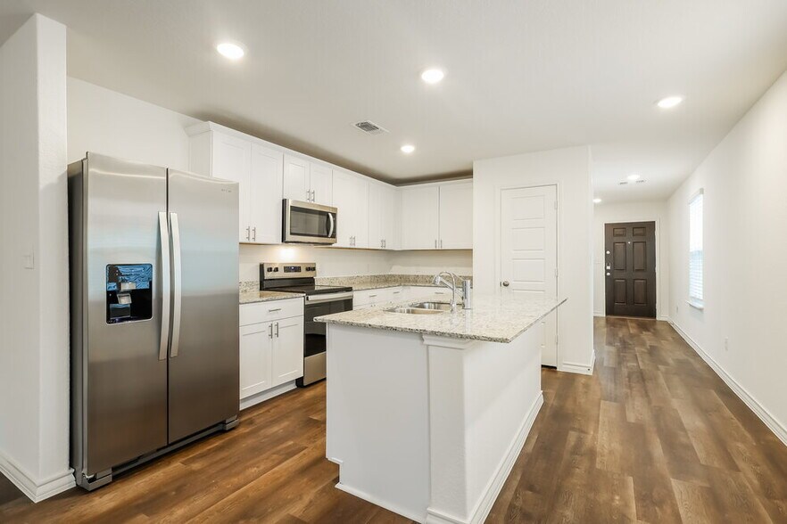 Building Photo - 10323 Monte Carmel Pl