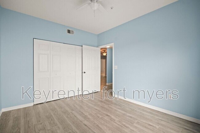 Building Photo - 11530 Villa Grand