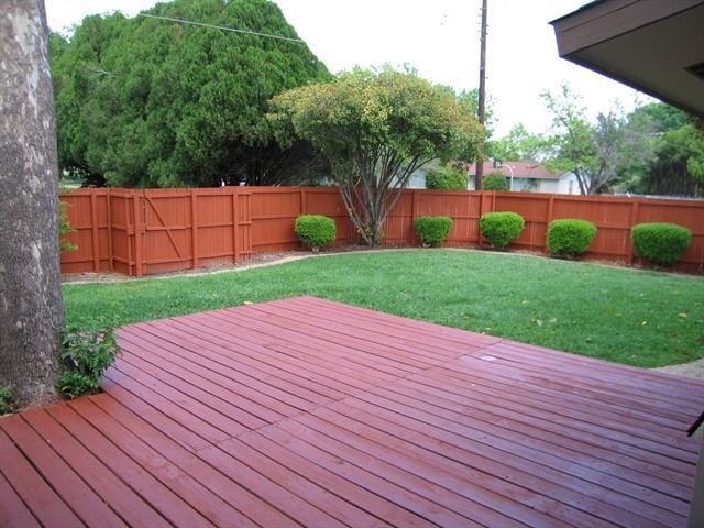 Building Photo - 900 Wateka Way