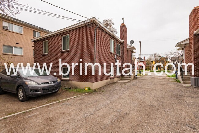 Building Photo - 224 W 400 N