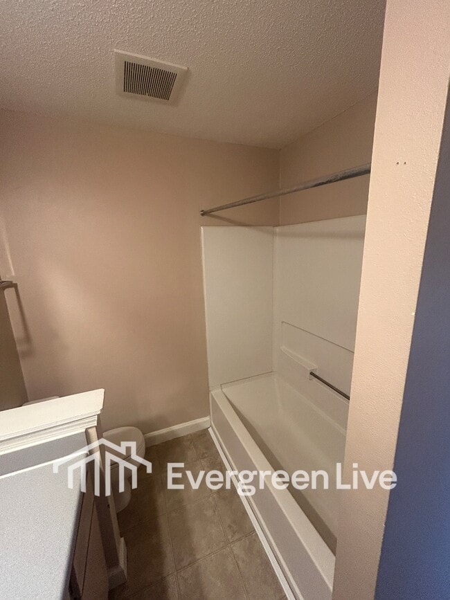 Building Photo - 50 Callan Ct