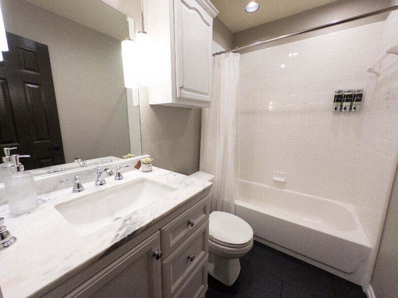 Building Photo - 19508 E 49th St