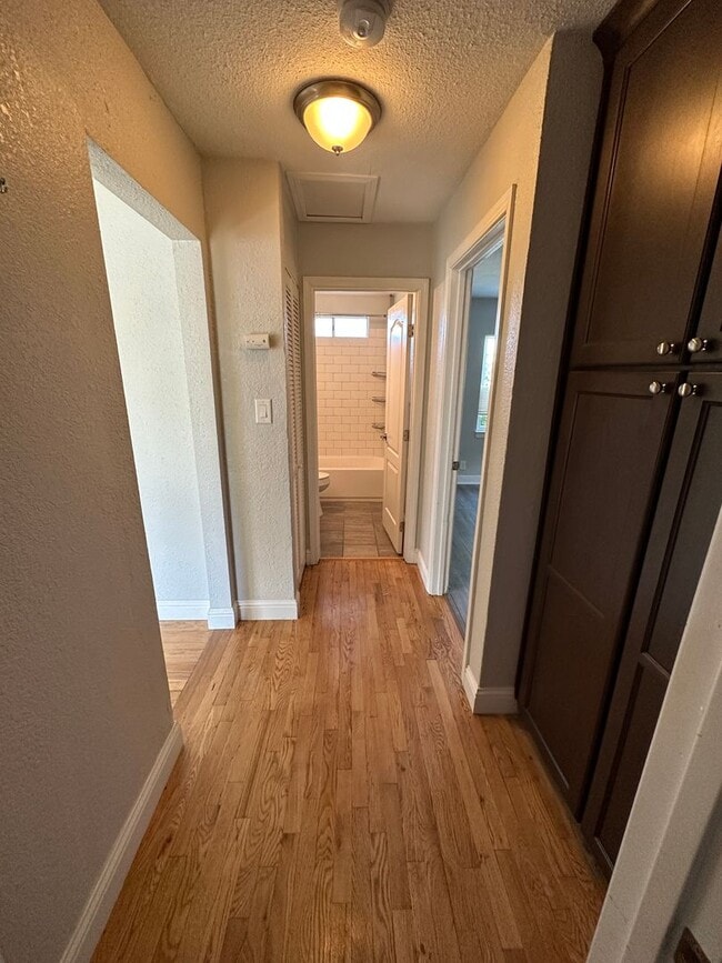 Building Photo - 204 Emerson Ave