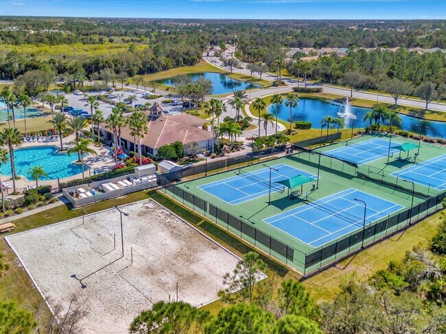 Building Photo - Pristine 4 bed/ 2 bath Annual Rental in Stoneybrook of Venice