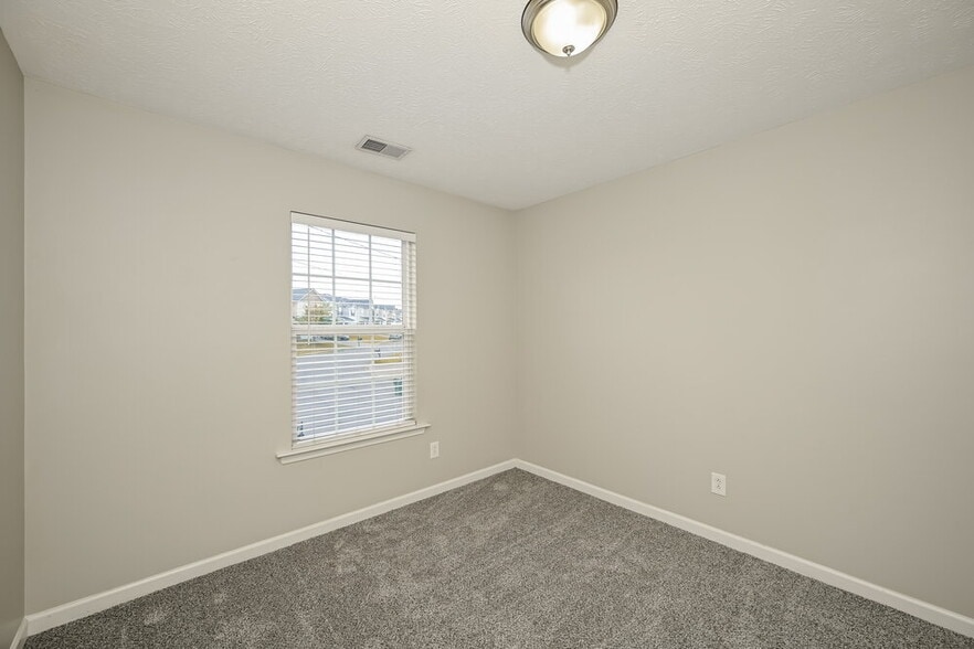 Building Photo - 1057 Tammy Sue Ln