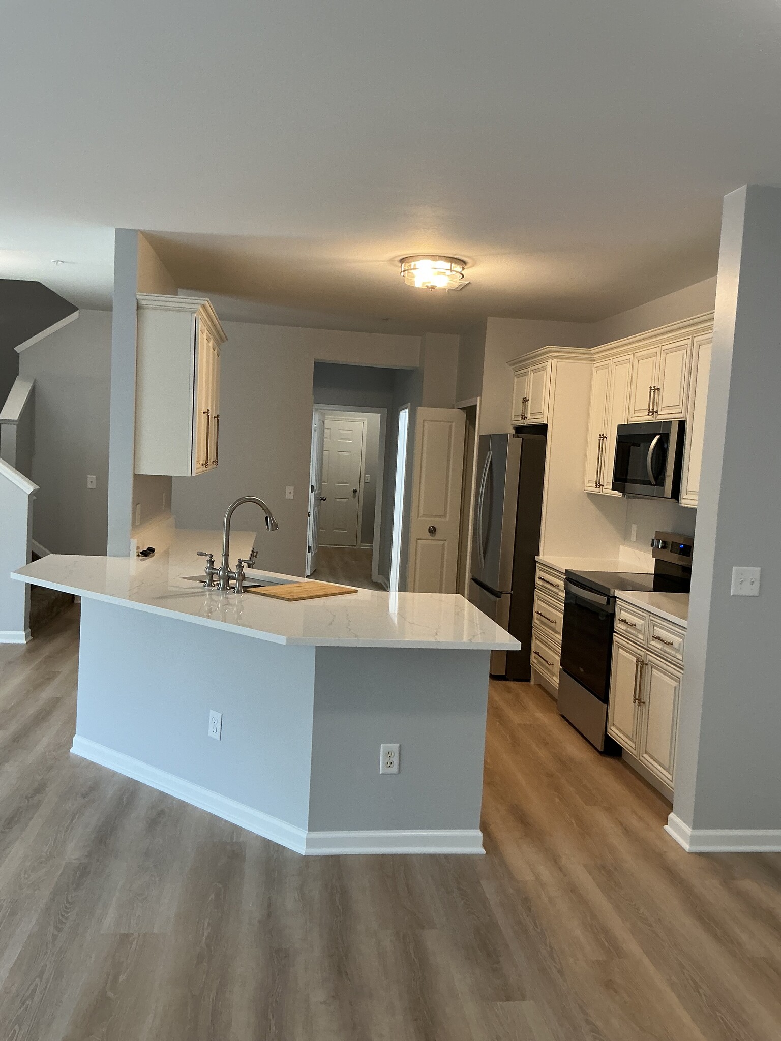 Building Photo - 29030 Cullen Dr