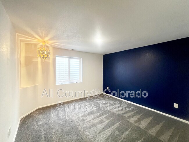 Building Photo - 14345 Woodrock Path