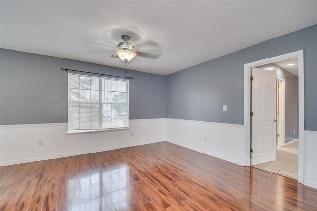 Building Photo - 1327 Apache Tr