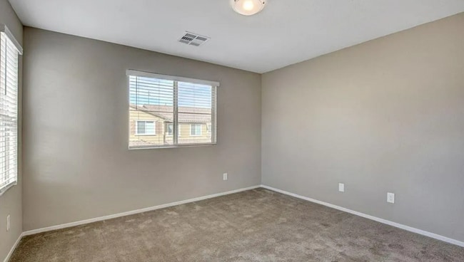 Building Photo - 37 Alamere Falls Dr