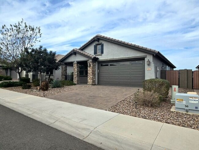 Building Photo - $300 MOVE-IN DISCOUNT - 3-BEDROOM WITH COMMUNITY POOL