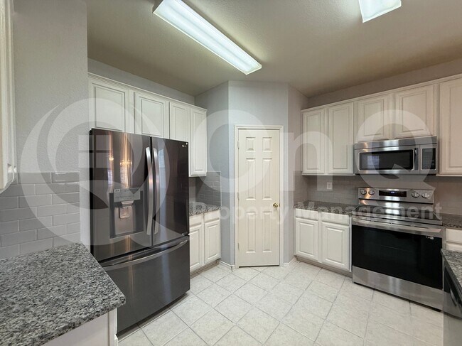 Building Photo - 1113 Shadowridge Cir