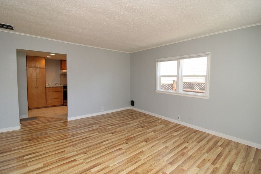 Building Photo - 6235 NE Shaver St