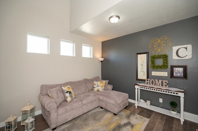 Building Photo - 4112 E Gazelle Run