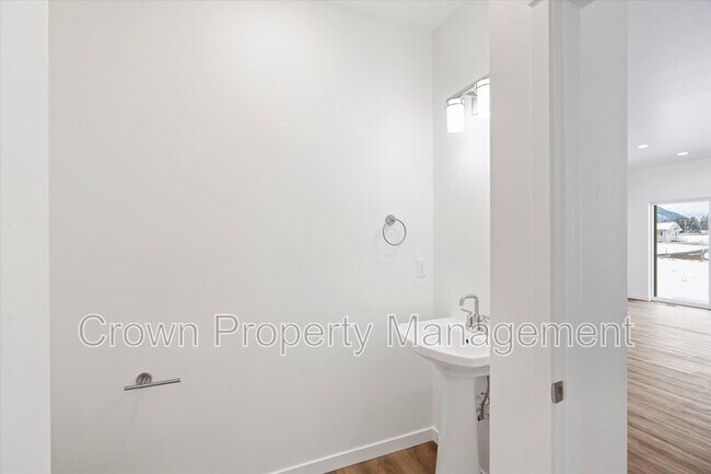 Building Photo - 133 Bench Run