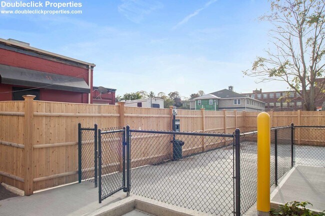 Building Photo - 180 Eastern Ave