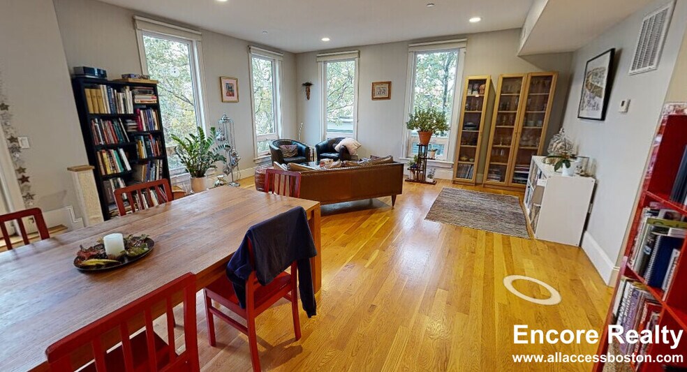 Building Photo - 168 Hampshire St