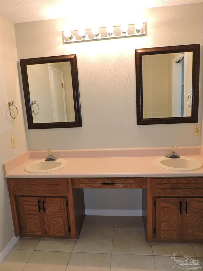 Building Photo - 5261 Rowe Trail