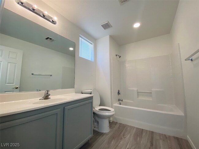 Building Photo - 6736 Twisted Wood Dr