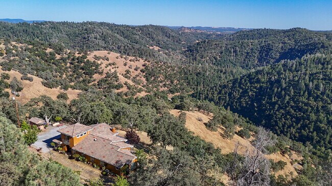 Building Photo - Luxury Hilltop Rental Retreat Overlooking the Cosumnes River Canyon