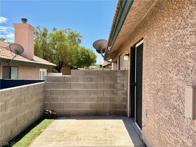 Building Photo - 304 Crosswind Way