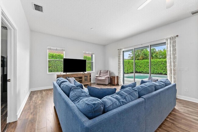 Building Photo - 1874 New Haven Ave