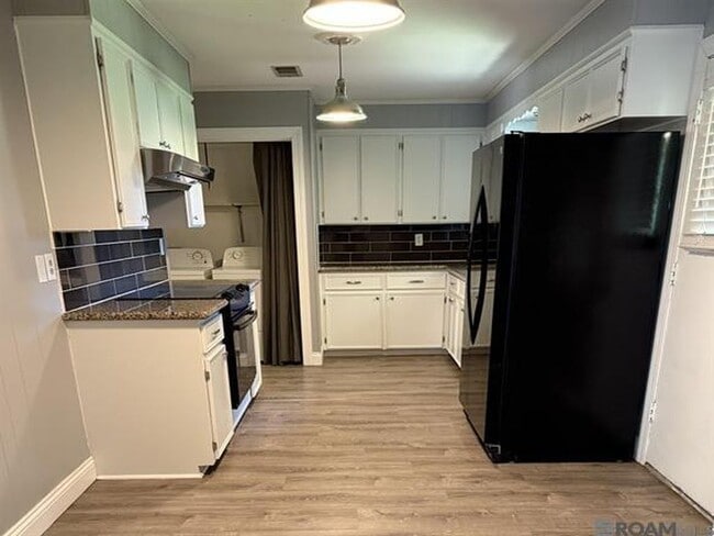 Building Photo - 1893 Dabney Dr