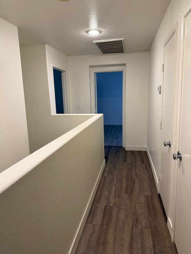 Building Photo - Cute Two Story Gated Townhome In Trilogy!