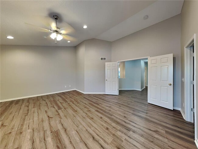 Building Photo - 10065 42nd St NE