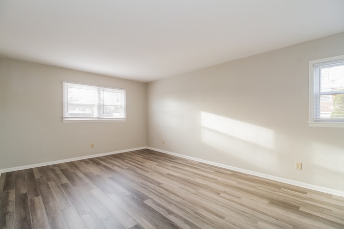 Building Photo - 2480 Sylmar Ct