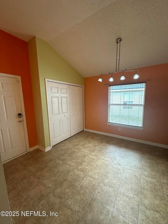 Building Photo - 8452 Stelling Dr S