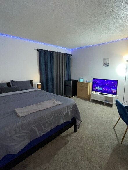 Secondary bed room - 11115 E Alameda Ave